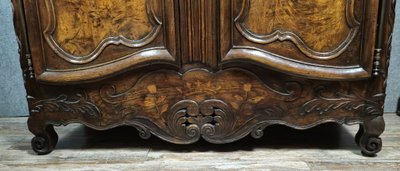 Louis XV period cupboard in marquetry, elm and walnut made by Maitre Antoine Sertelon