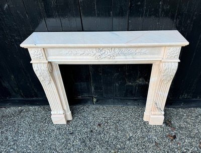 Cheminée De Style Louis XVI En Marbre Rose Vers 1980