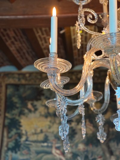 Liège chandelier in blown glass, two tiers of light arms, 18th century