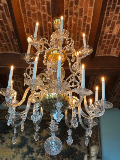 Liège chandelier in blown glass, two tiers of light arms, 18th century