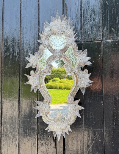 Venezianischer, gewellter Spiegel aus farblosem Muranoglas, um 1880