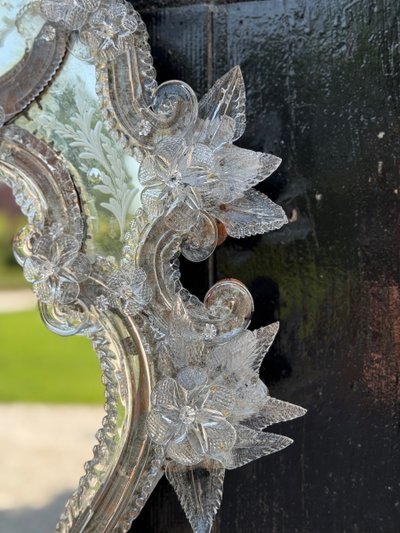 Venezianischer, gewellter Spiegel aus farblosem Muranoglas, um 1880