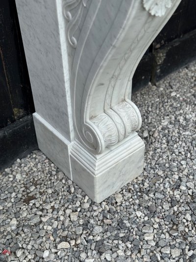 Charles X fireplace in Carrara marble, 19th century
