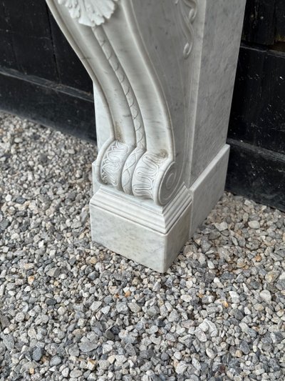 Charles X fireplace in Carrara marble, 19th century