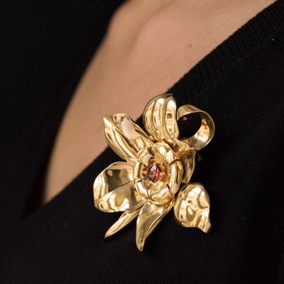 Broche Fleur En Or Et Grenat Orange Cabochon