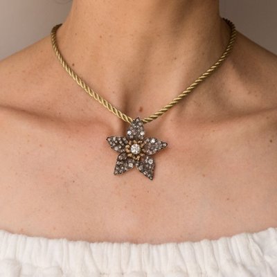 Pendentif Ancien Fleur Diamants