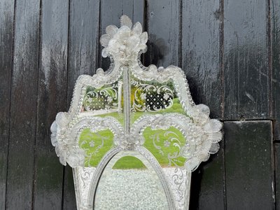 Specchio veneziano in vetro di Murano incolore, circa 1940