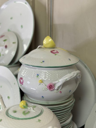 Large porcelain dinner service, Tertia pattern, Herend, early 20th century, approximately 200 pieces