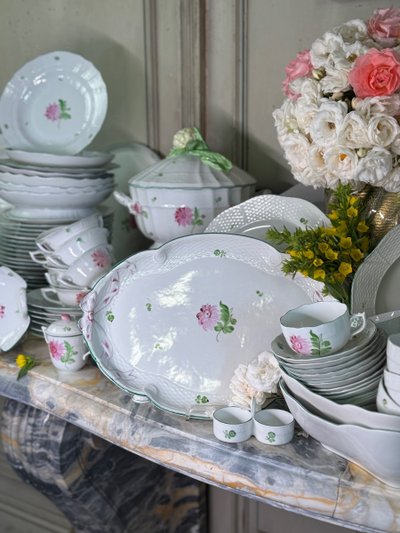 Large porcelain dinner service, Tertia pattern, Herend, early 20th century, approximately 200 pieces