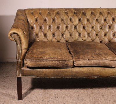 chesterfield 3 places en cuir vert olive clair