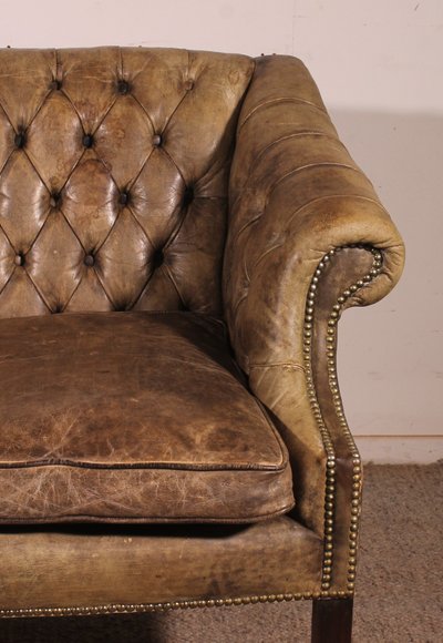 chesterfield 3 places en cuir vert olive clair