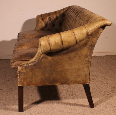 chesterfield 3 places en cuir vert olive clair