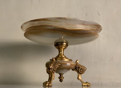 Onyx and gilt bronze cup, late 19th century