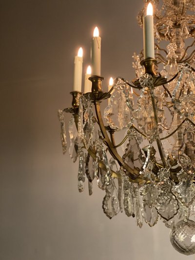 Chandelier Adorned with Cut Crystal Pendants