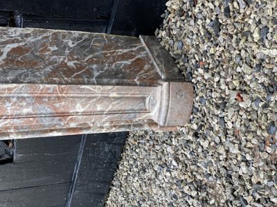 Kamin Aus Grauem Marmor Aus Den Ardennen Im Stil Ludwig XV Anfang 19.