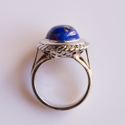 Vintage White Gold Lapis Lazuli Ring