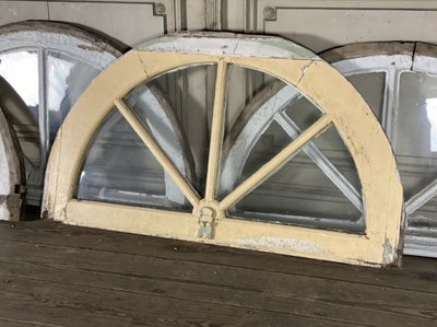 Suite De Quatre Baies D’imposte D’orangerie