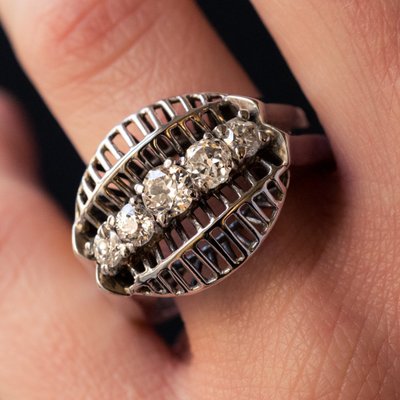 Vintage White Gold Diamonds Ring
