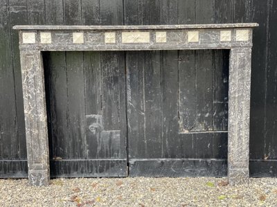 Cheminée De Style  Louis XVI En Marbre Gris Saint Anne Et Blanc De Carrare