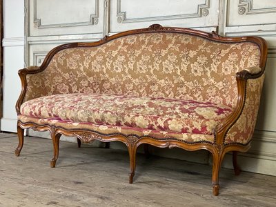 Louis XV Carved and Molded Beech Corbeille Back Bench, 18th Century
