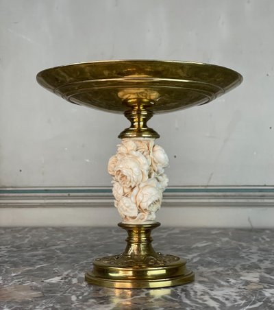 Coupe En Bronze Doré Et Ivoire