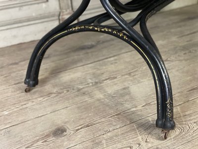 Curved Beech Cradle By Thonet, Circa 1900