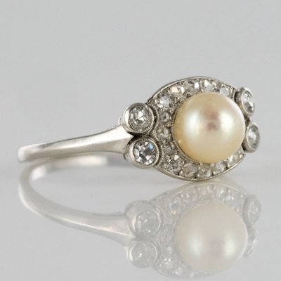 Anello Art Déco con diamante e perle coltivate