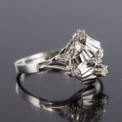 Vintage White Gold Diamonds Ring