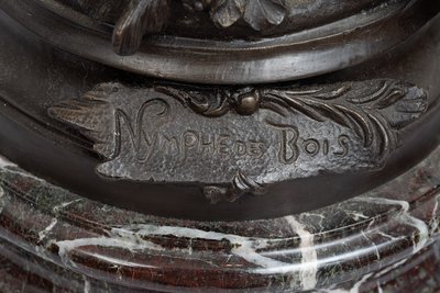 Scultura in bronzo patinato raffigurante la "Nimphe de bois" firmata "Louis Moreau" Francia 19siecle