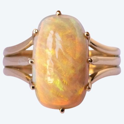 Old Australian Opal And Gold Ring