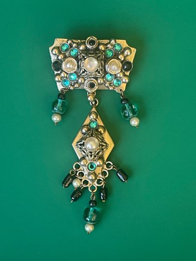 HENRY PERICHON (1910-1970). Schöne Brosche mit barocker Inspiration .
