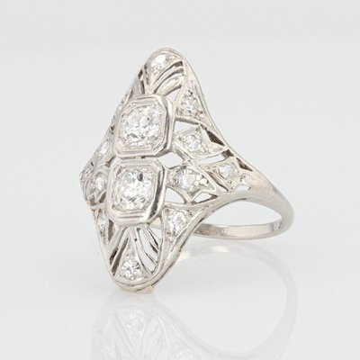 Anello con diamante Art Déco traforato