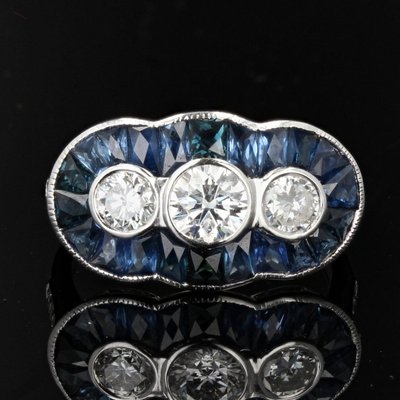 Bague Style Art Déco Saphirs Calibrés Et Diamants