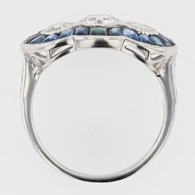 Bague Style Art Déco Saphirs Calibrés Et Diamants