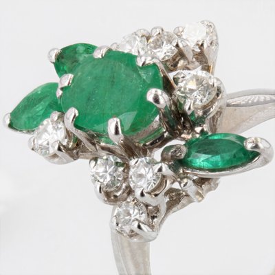 Anello vintage con smeraldo e diamante