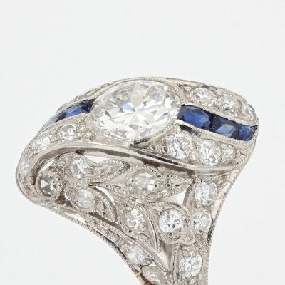 Art Deco Ring Kalibrierte Diamanten Saphire