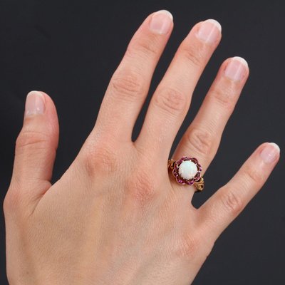 Anello antico con opale e rubino calibrato