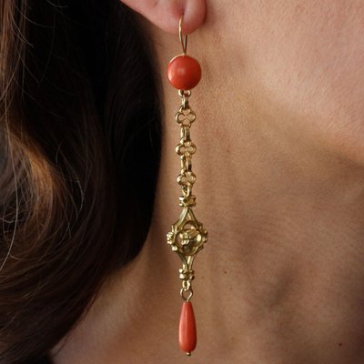 Pendants d'Oreilles Anciens Corail Et Or