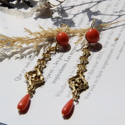 Pendants d'Oreilles Anciens Corail Et Or