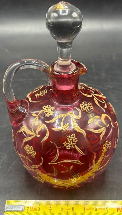 ALCOHOL DECANTER