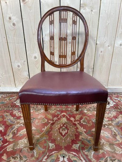 Suite de 6 chaises de style Louis XVI bordeaux 