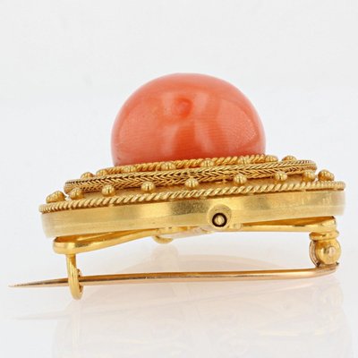 Broche Ancienne En Or Jaune Mat Et Sa Perle De Corail
