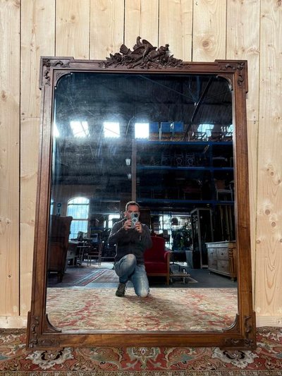 Miroir Napoléon III en noyer sculpté
