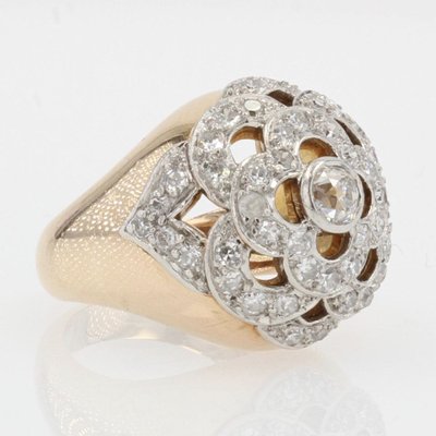 Bague Boule Ajourée d'Un Décor De Fleur Et Diamants