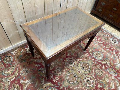 Bureau de Dame plat de style Louis XVI