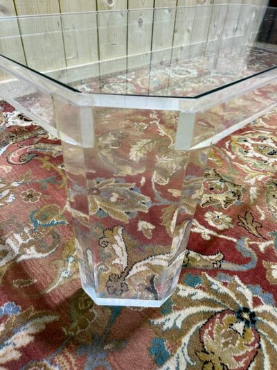 Altuglas und Glas Couchtisch