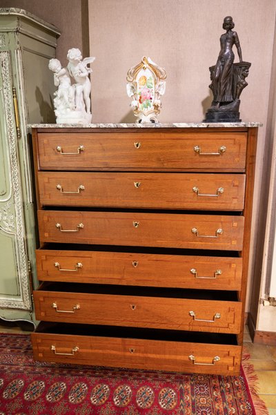 Large Louis XVI period chiffonier