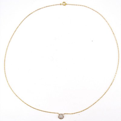 Old Chain And Its Round Diamond Pattern
