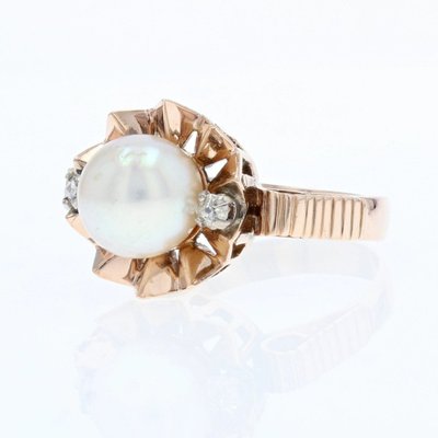 Anello antico con corona di perle e diamanti