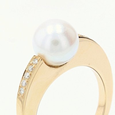 Anello piatto con perla e diamanti